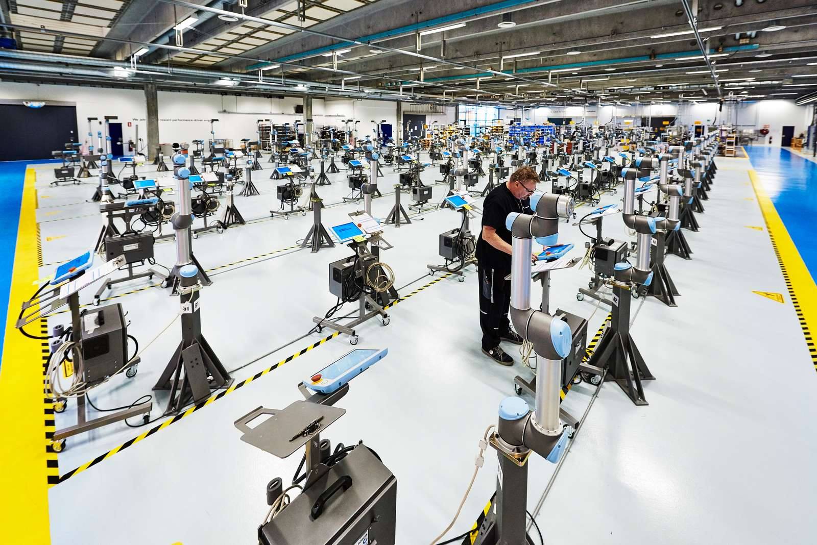 Universal Robots đạt dấu mốc lịch sử bán được 25.000 cobot