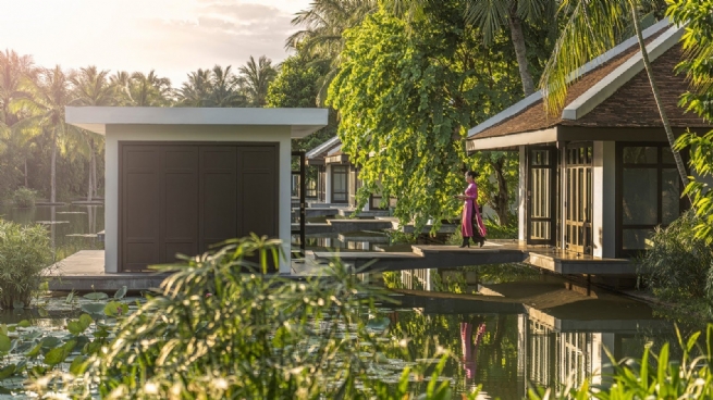 Four Seasons Resort The Nam Hải nhận 2 MICHELIN Keys danh giá