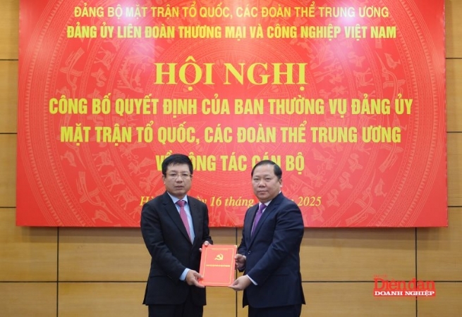 Thứ trưởng Bộ Tài chính Hồ Sỹ Hùng được điều động làm Bí thư Đảng uỷ VCCI