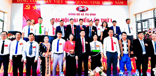 Quyết tâm xây dựng xã Tìa Dình là nơi đáng sống, đáng cống hiến