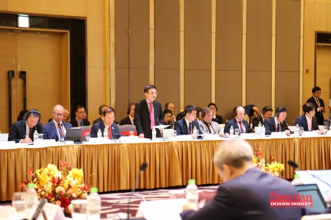 Chủ tịch VCCI: Cộng đồng doanh nghiệp cam kết đồng hành cùng Chính phủ chuyển đổi xanh trong kỷ nguyên số