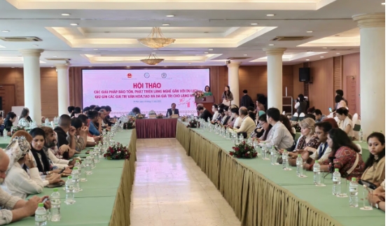 Khai mở giá trị mới cho làng nghề: Kết nối văn hóa, kinh tế, du lịch