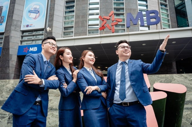 MB bứt phá nhờ chuyển đổi số: Doanh thu và lợi nhuận 9 tháng tăng mạnh