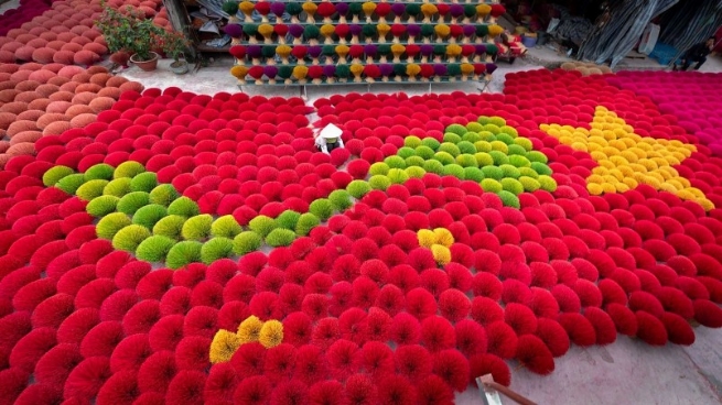 Hiệu quả từ mô hình hợp tác xã tại làng nghề hương Quảng Phú Cầu