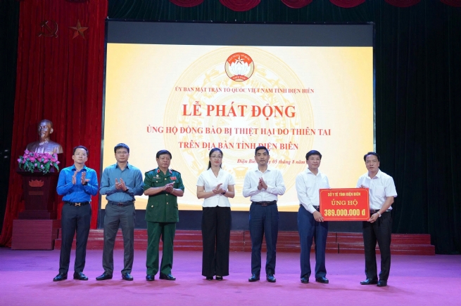 Ngành Y tế: Nỗ lực vượt khó, chăm sóc tốt sức khỏe nhân dân