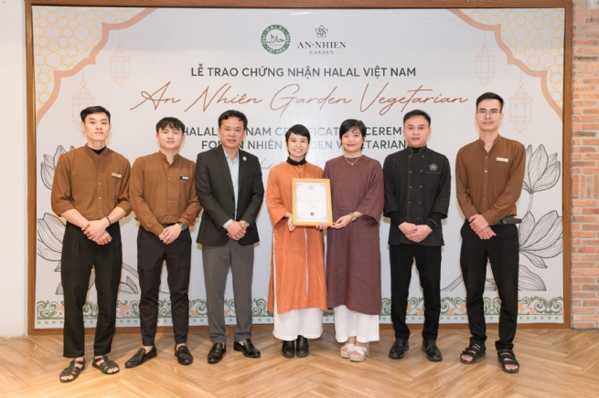 An Nhiên Garden Vegetarian trở thành nhà hàng đầu tiên và duy nhất tại Huế đạt chứng nhận Halal