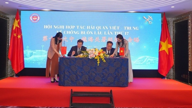 Hải quan Việt Nam - Trung Quốc  tăng cường hợp tác thực chất, toàn diện trong đấu tranh chống buôn lậu