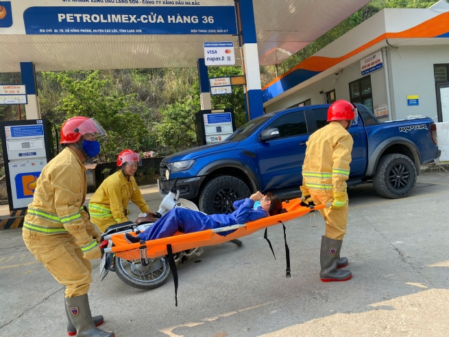 Chi nhánh Xăng dầu Lạng Sơn: Kinh doanh gắn với bảo đảm an toàn PCCC