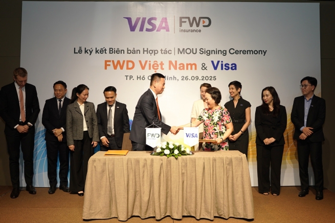 Visa và FWD Việt Nam ký kết biên bản ghi nhớ hợp tác số hóa bảo hiểm và gia tăng lợi ích cho khách hàng Việt Nam