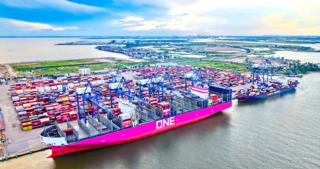 Vượt “sóng gió” thuế quan, kinh tế Việt Nam bứt phá