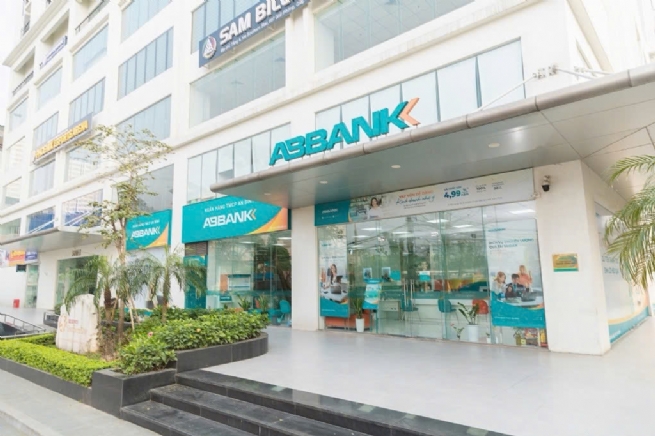 Tăng vốn và chuyển sàn: Hướng đi dài hạn của ABBank