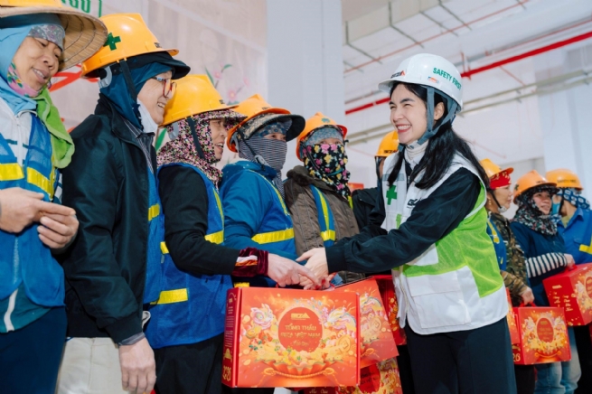 Mang xuân về các công trường xây dựng