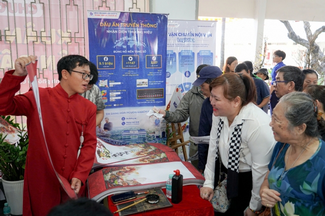 Phiên chợ 0 đồng “Xuân nhân ái - Tết sẻ chia” lan tỏa yêu thương tại bệnh viện Nhân Dân Gia Định