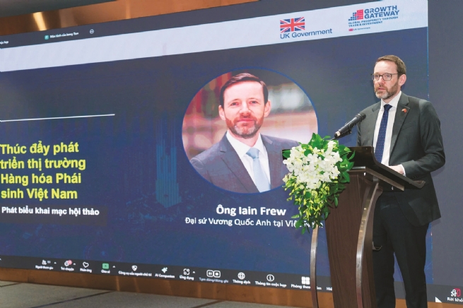 Thúc đẩy hợp tác Anh - Việt Nam phát triển thị trường giao dịch hàng hóa phái sinh