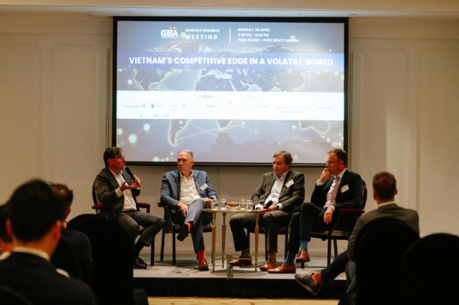 Lợi thế cạnh tranh của Việt Nam khi thế giới biến động